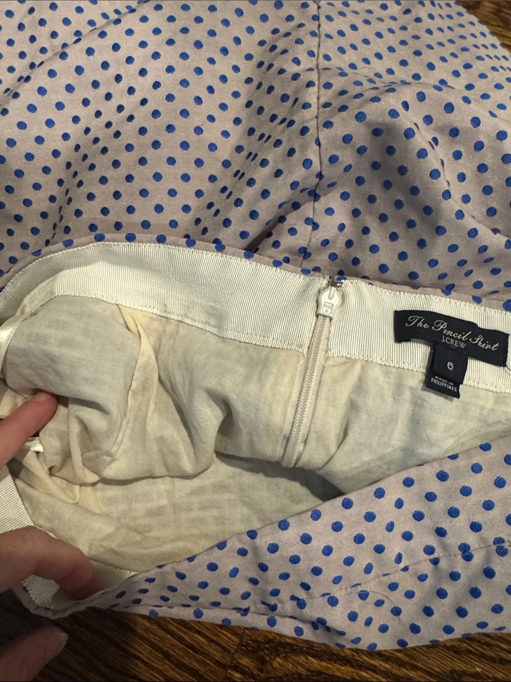 J Crew The Pencil Skirt in Size 6 Taupe with Blue Polka Dots